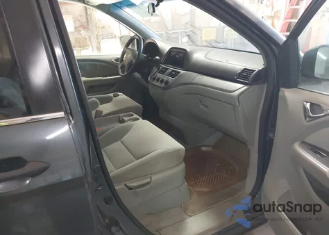 2006 Honda Odyssey Lx z USA, uszkodzony, nr VIN 5FNRL38246B111540